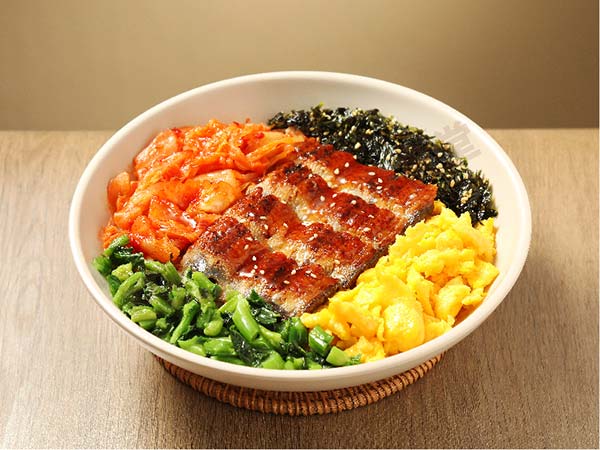 現(xiàn)炙蒲燒鰻魚拌飯